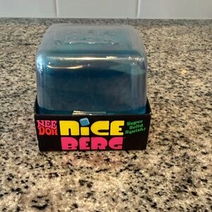 Nee Doh Nice Berg Super Solid Squish